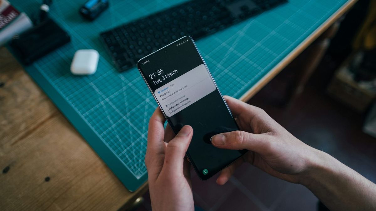 How to Combine Quick Settings and Notifications in Samsung One UI 7 Post feature image