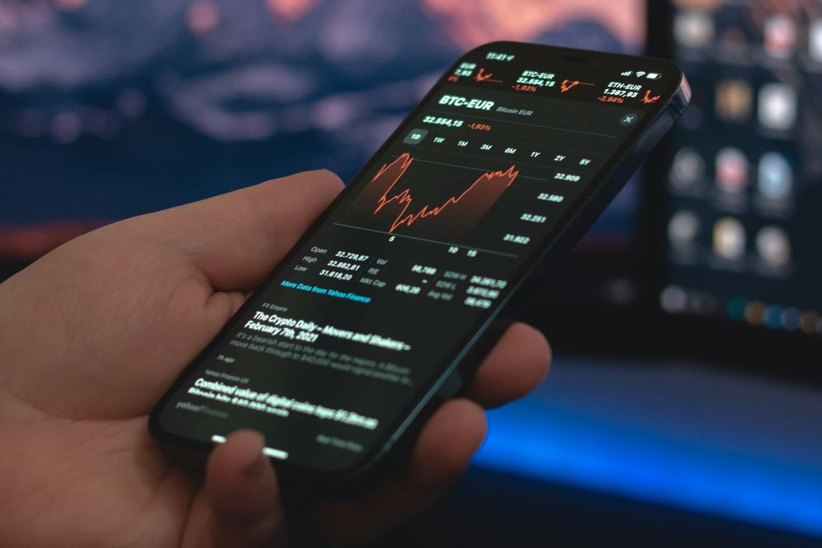 What the XRP and Dogecoin spot ETFs mean for altcoins Post feature image