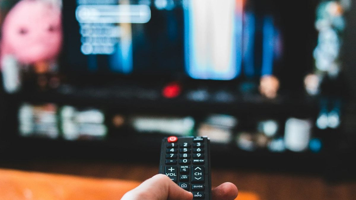 DStv decoder prices drop 40% as MultiChoice fights to regain subscribers Post feature image