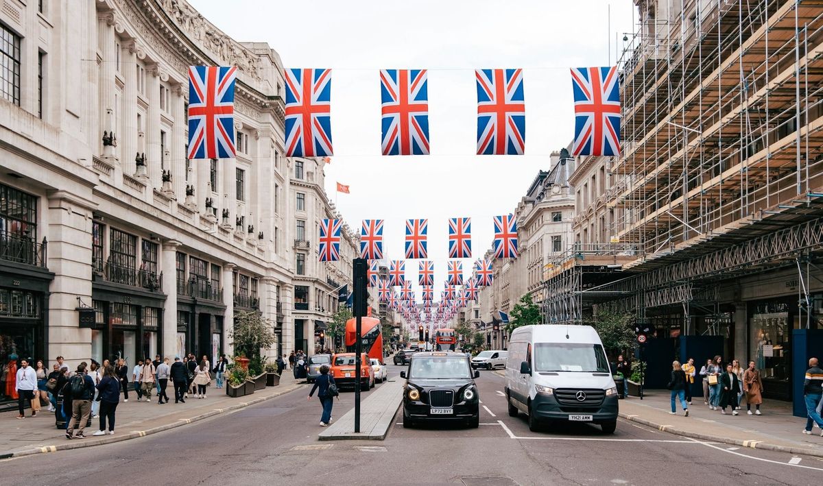 UK plans full crypto regulation by 2027 as treasury moves to end legal grey areas Post feature image