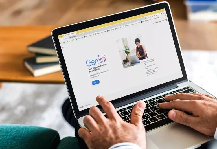 Gemini Gets a New Notebook Feature That Syncs with NotebookLM Post feature image