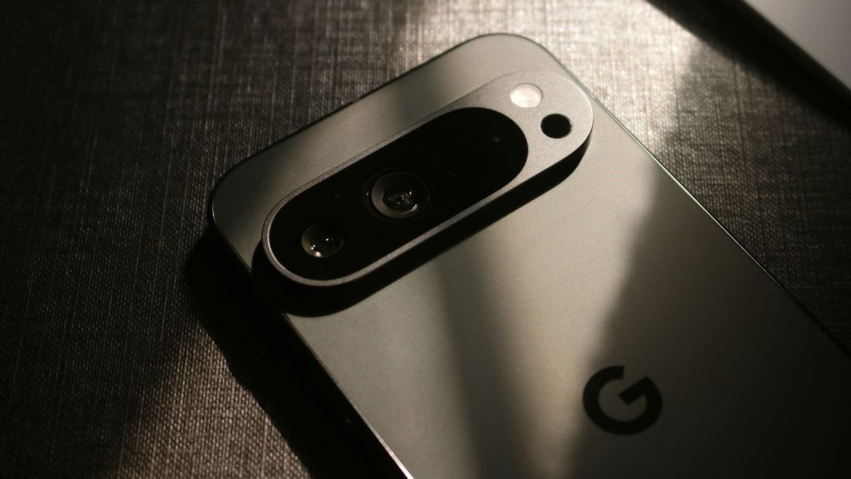Google Pixel 11 Leaks and Rumours: Tensor G6, New Design, and Pixel Glow Post feature image