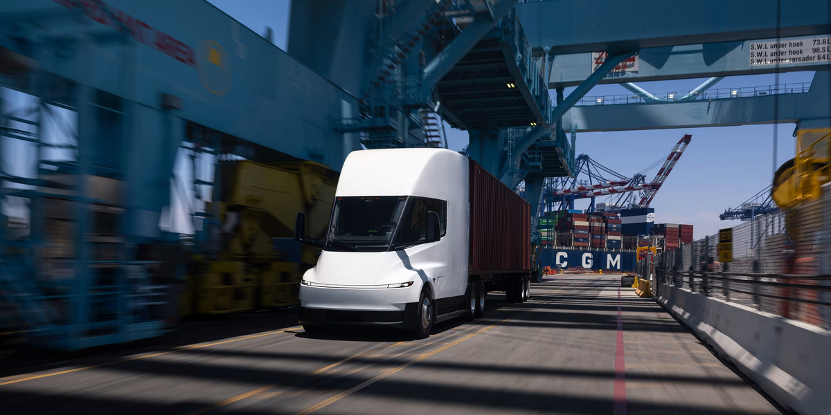 Tesla Semi Truck Is in Production After 9 Years: What Changed Post feature image