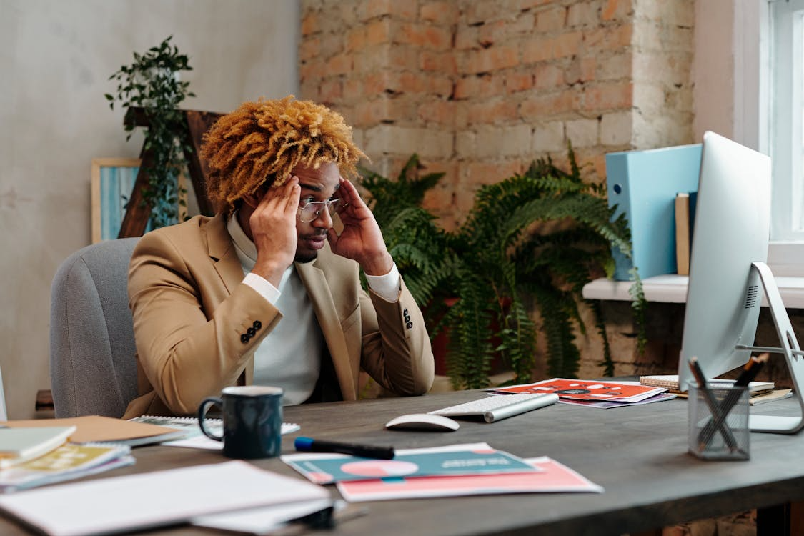 What Is Startup Burnout? Guide for Employees and Founders Post feature image