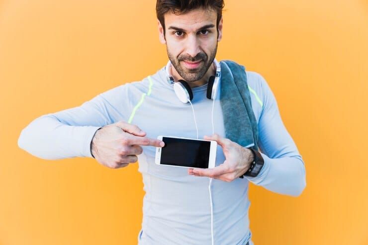 10 Easy Ways to Keep Your Phone Running Like New Post image