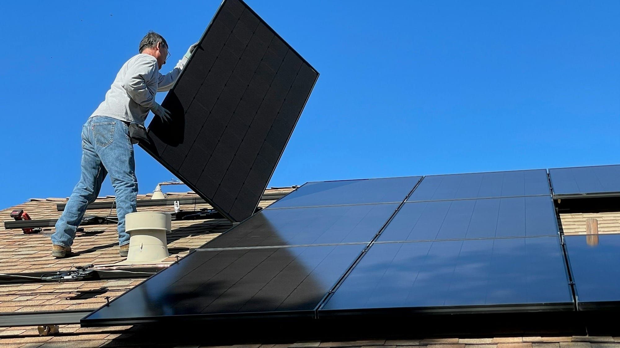 INFOGRAPHIC: LatAm's Top Weekly Startup Funding — Week 8, 2025 Post image