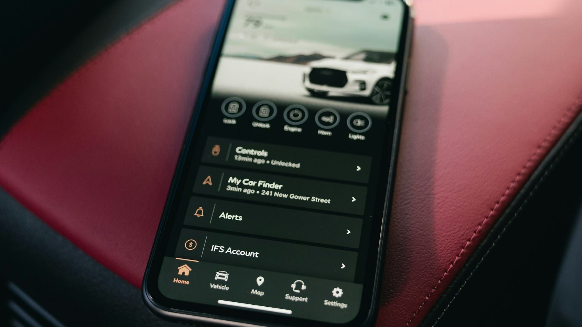 Real-Time Vehicle Tracking Solutions: Features and Advantages Post image