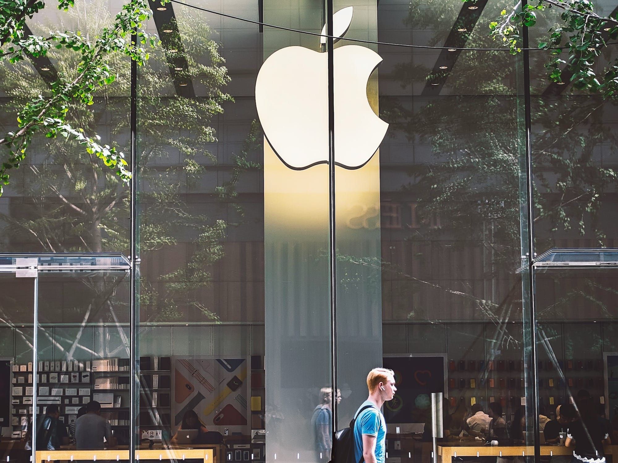Apple's $30 Billion Broadcom Deal Is Its Biggest US Chip Bet Yet Post image