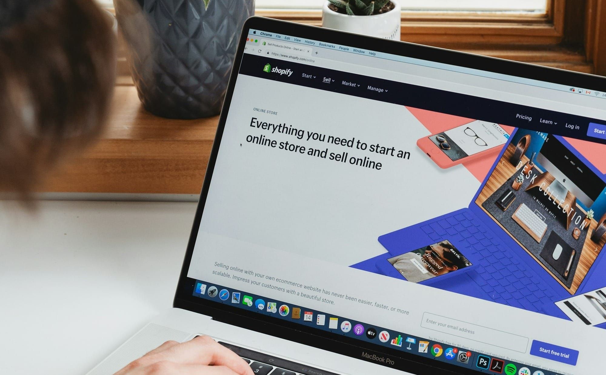 How to Build a Basic E-commerce Store on Shopify Post feature image