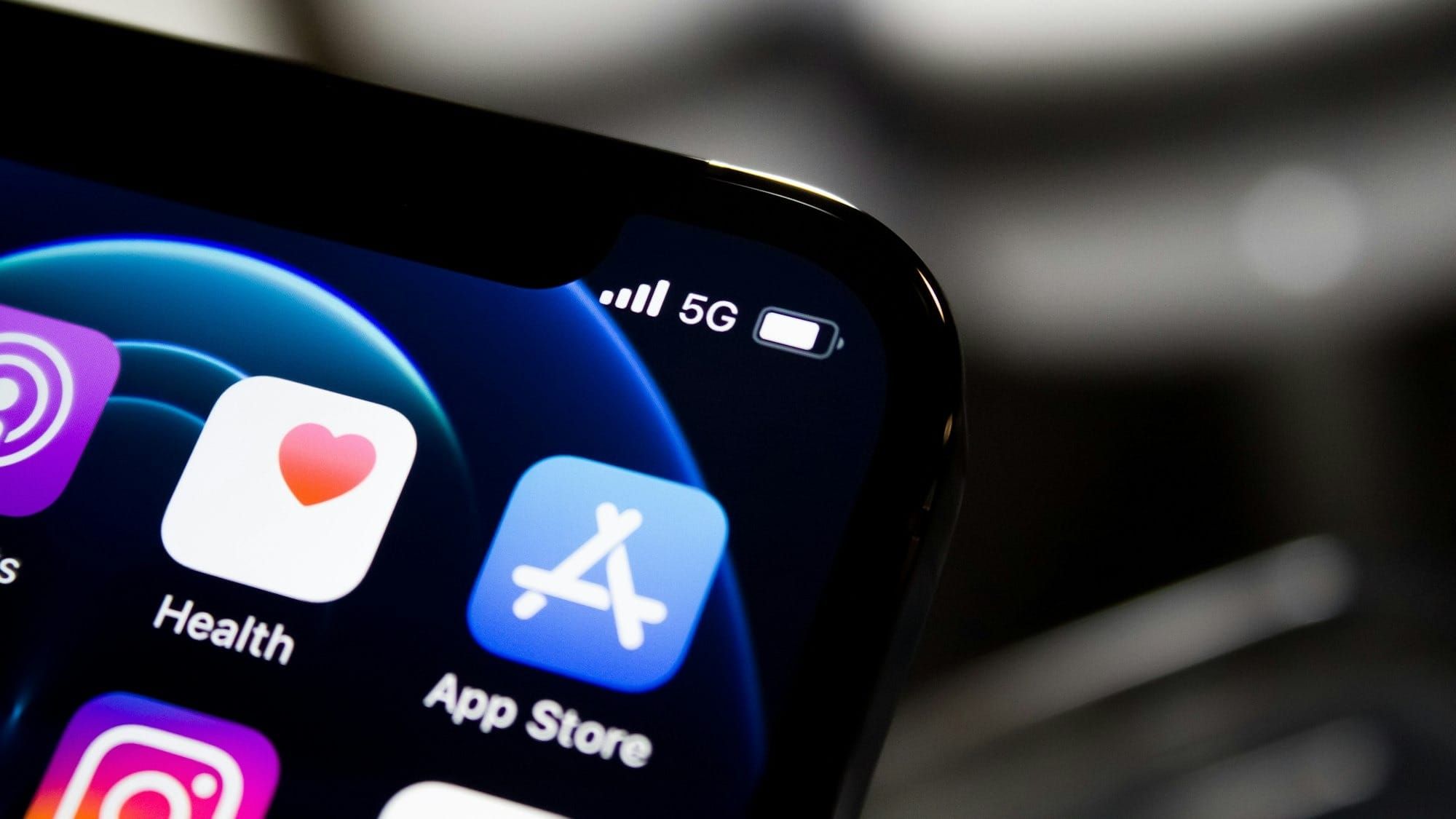 AI-generated summaries of user app reviews may be coming to the App Store Post feature image