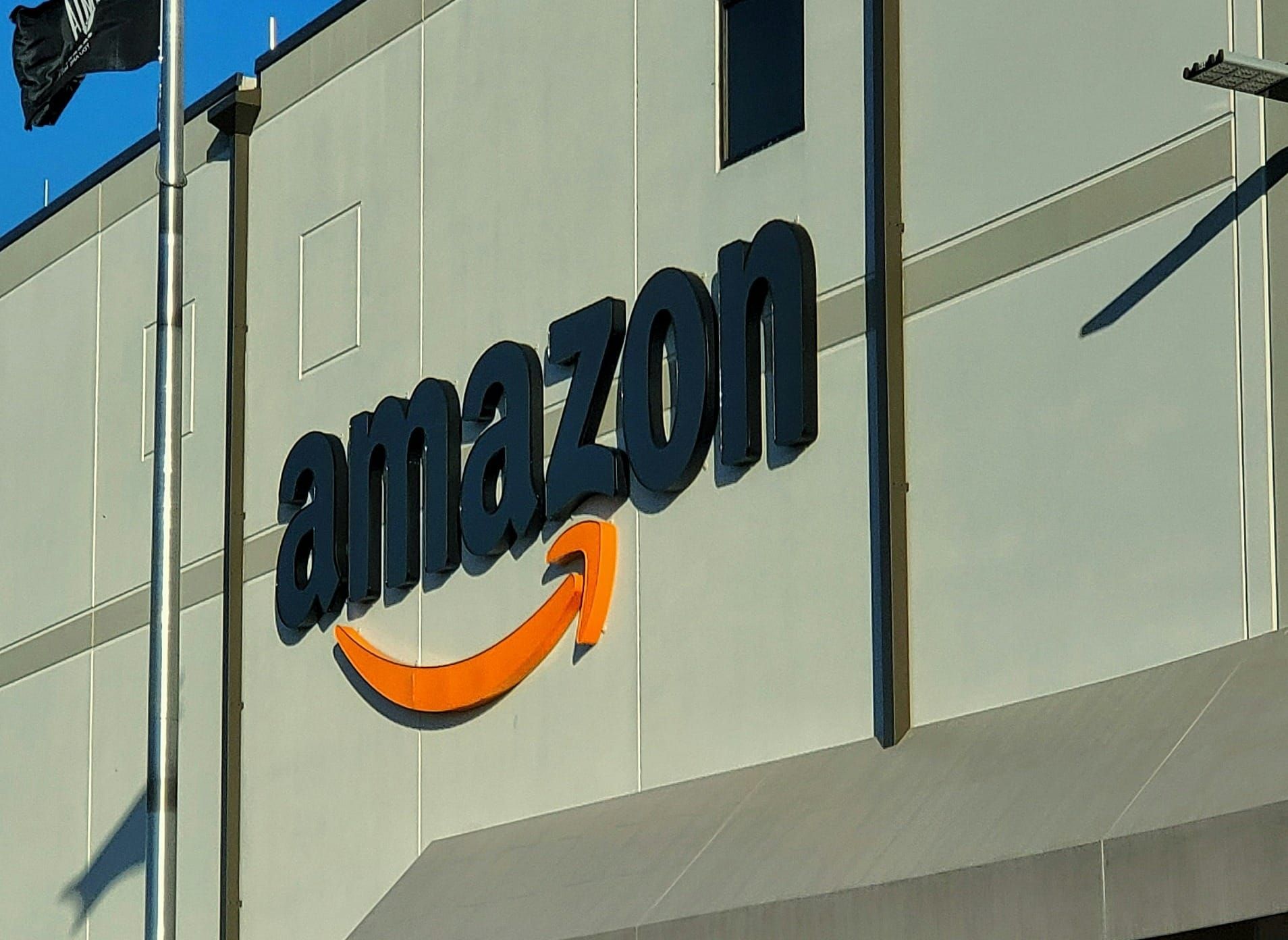 Amazon crushes Q1 expectations, but clouds and tariffs loom over outlook Post feature image