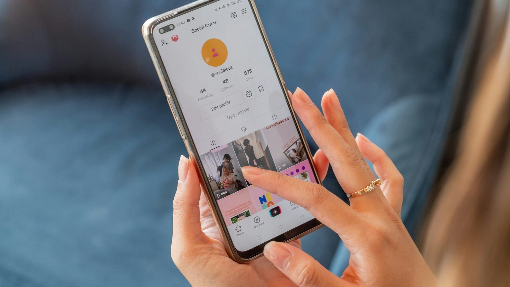 Your TikTok DMs are getting more social features Post feature image