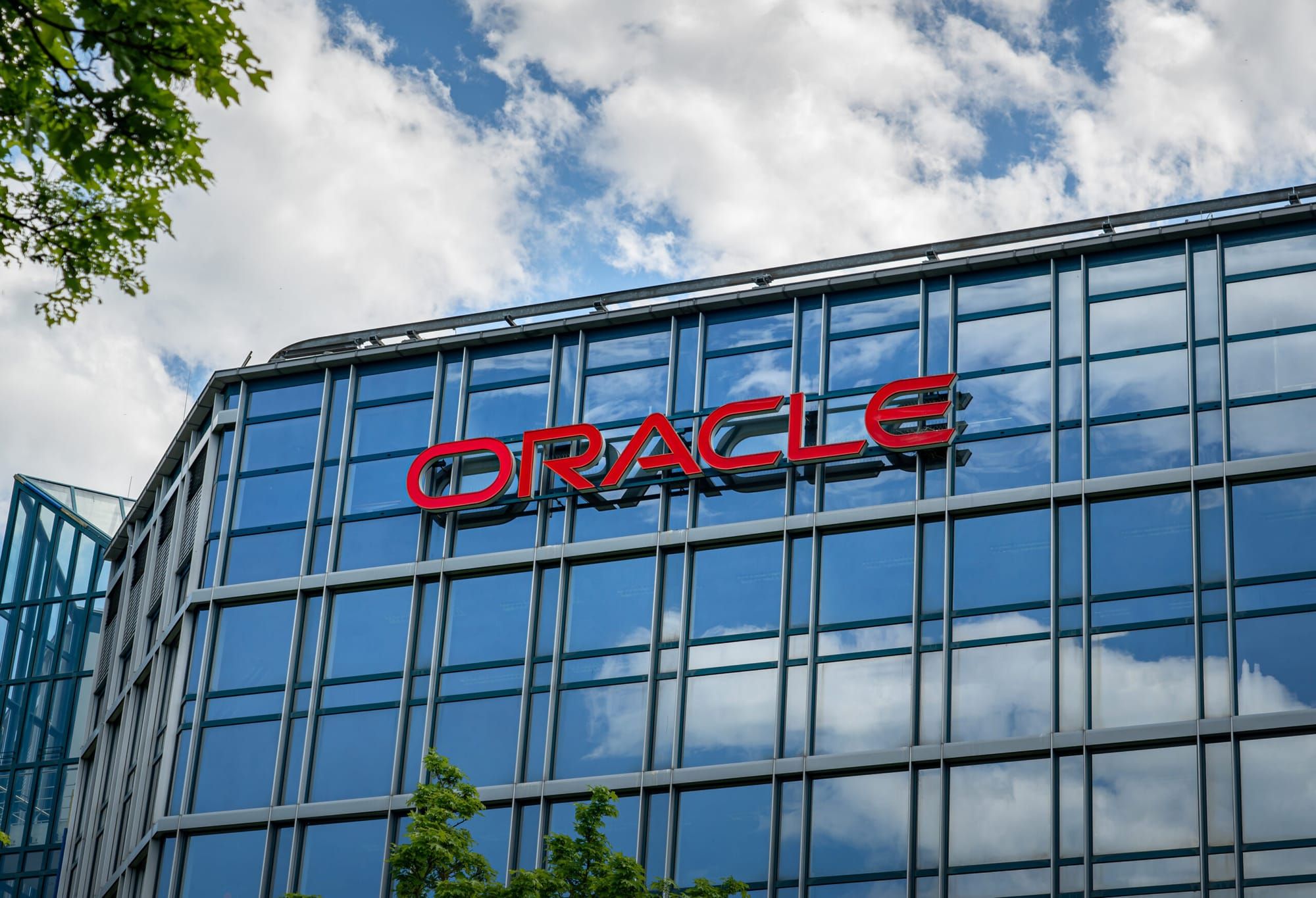 Oracle Reports Strongest Growth Since 2009 as AI Infrastructure Revenue Surges Post feature image