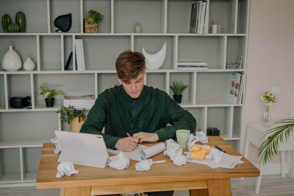 Common Essay Mistakes That Lower Your Grade and How to Fix Them Post feature image