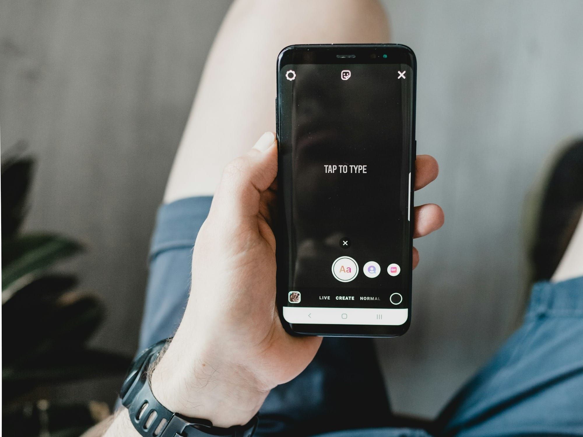 How to hide your Instagram story from others Post image