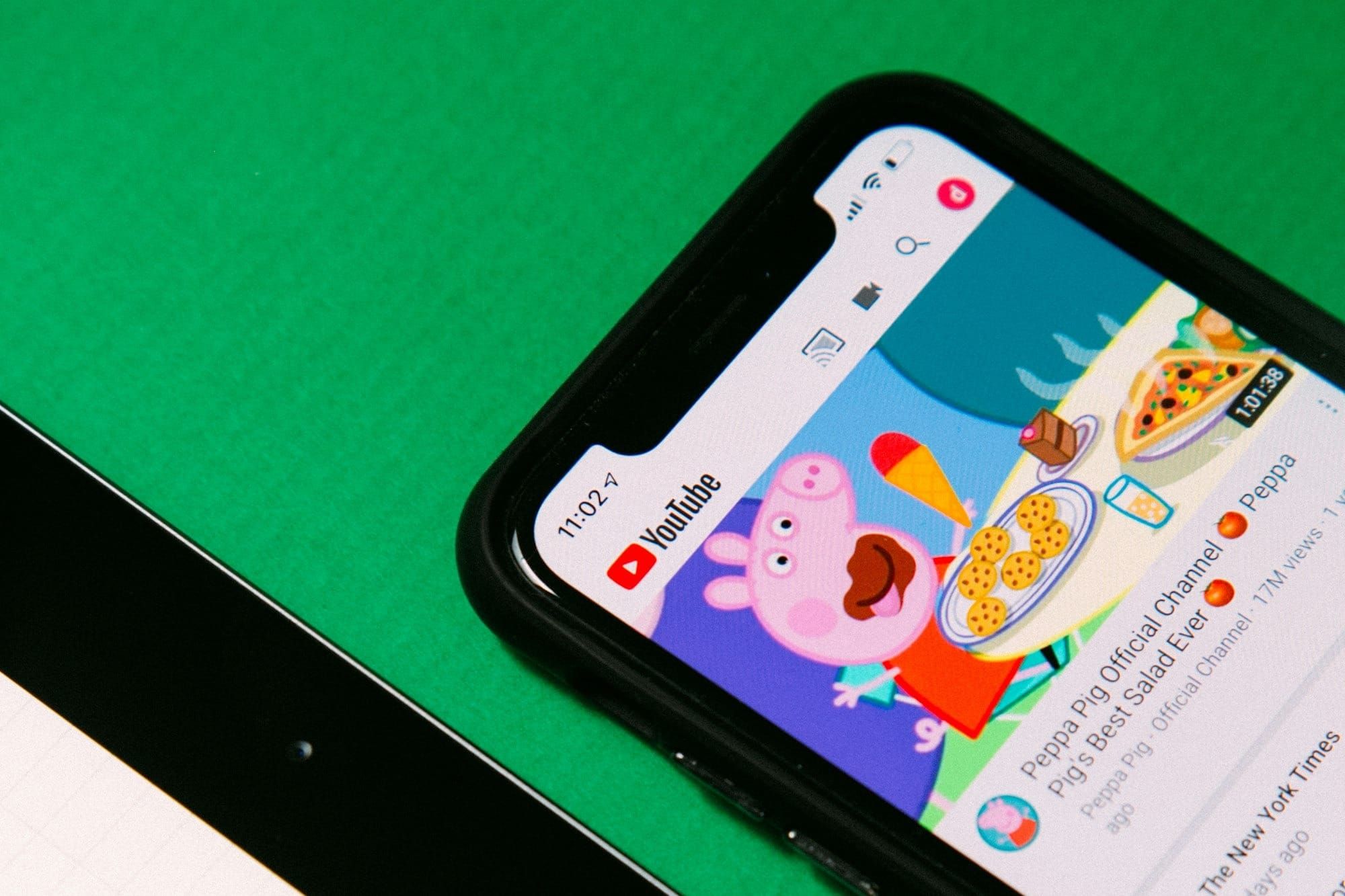 YouTube viewers report hours-long unskippable ads Post image