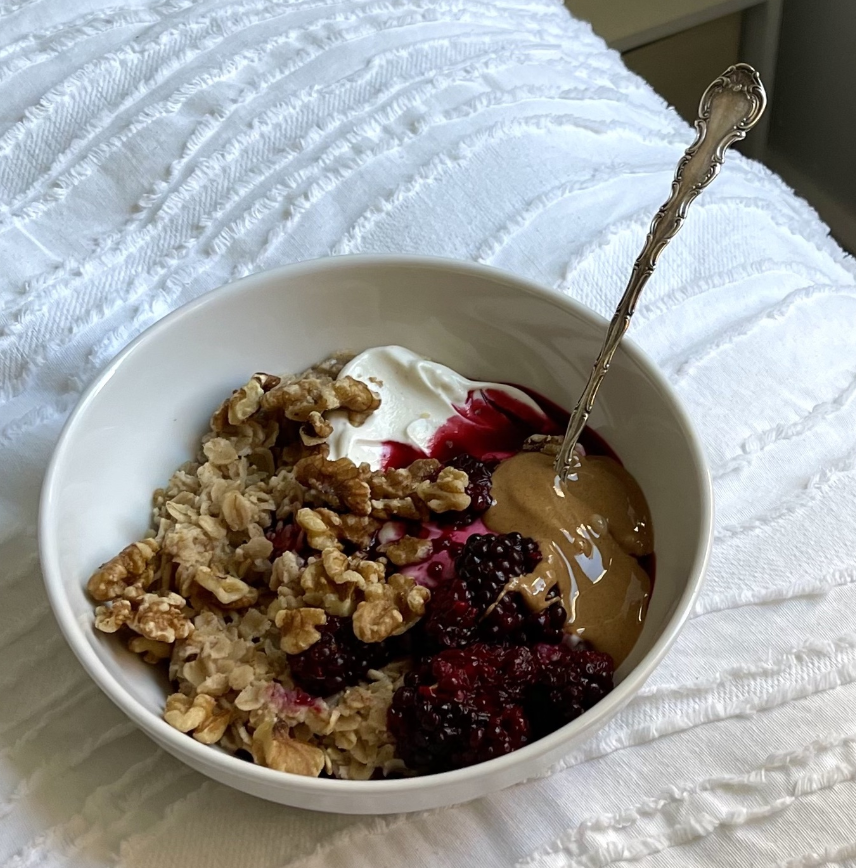 Blackberry Walnut Oats