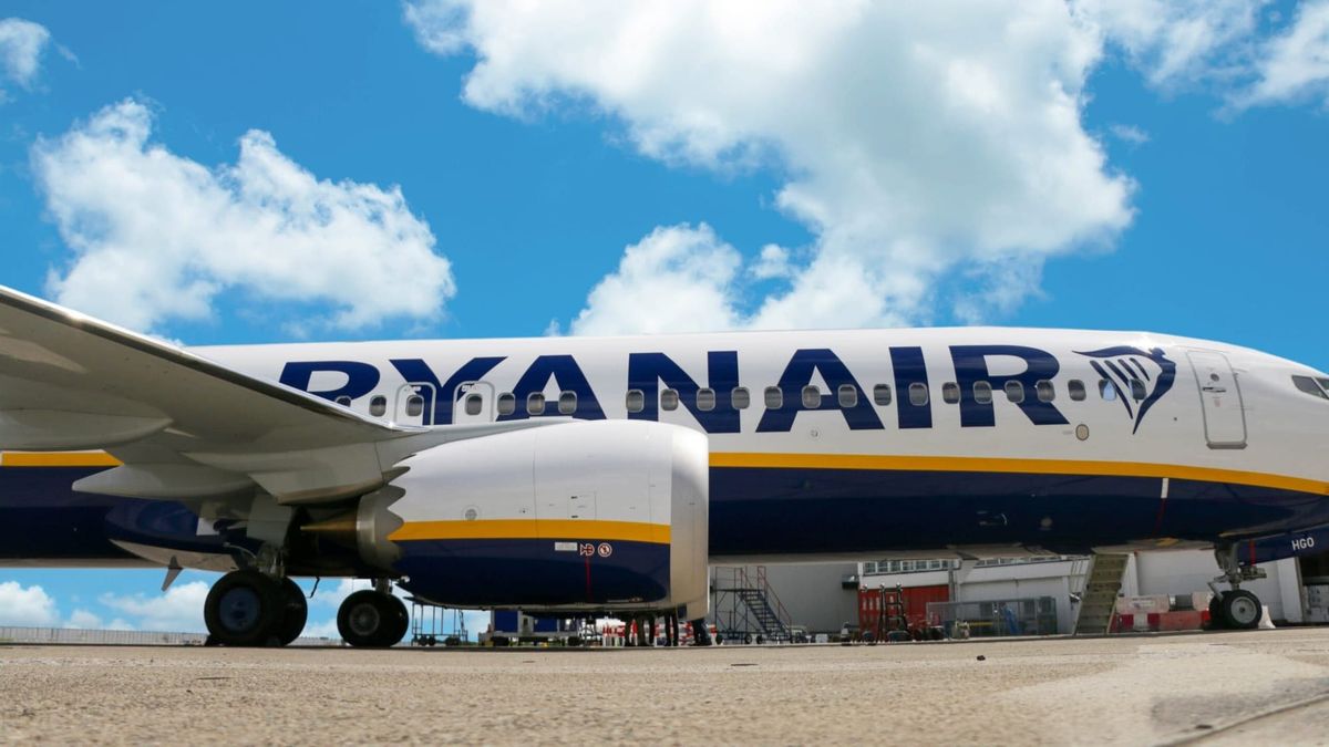 Ryanair welcomes its 200th Boeing 737 MAX after a flurry of deliveries Post feature image