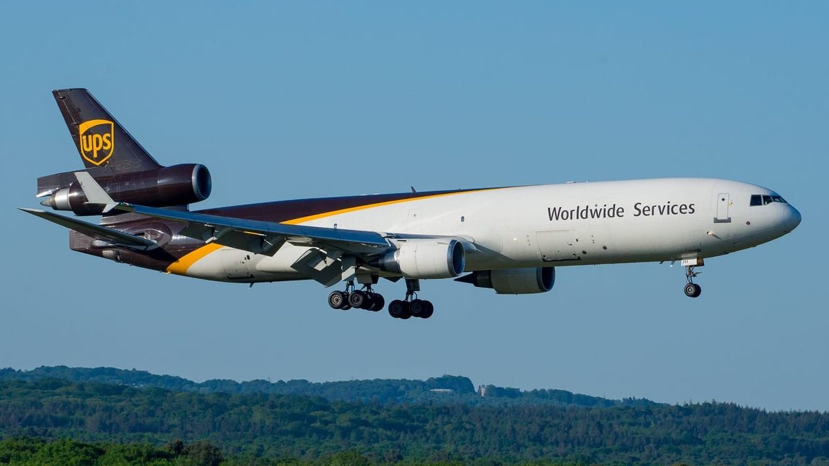 Louisville International Airport reopens after fatal UPS MD-11F crash Post feature image