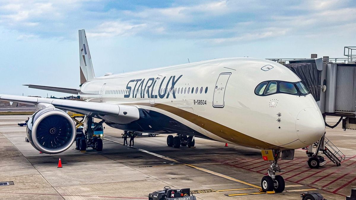 As STARLUX launches flights to PHX, how are its other US flights doing? Post feature image