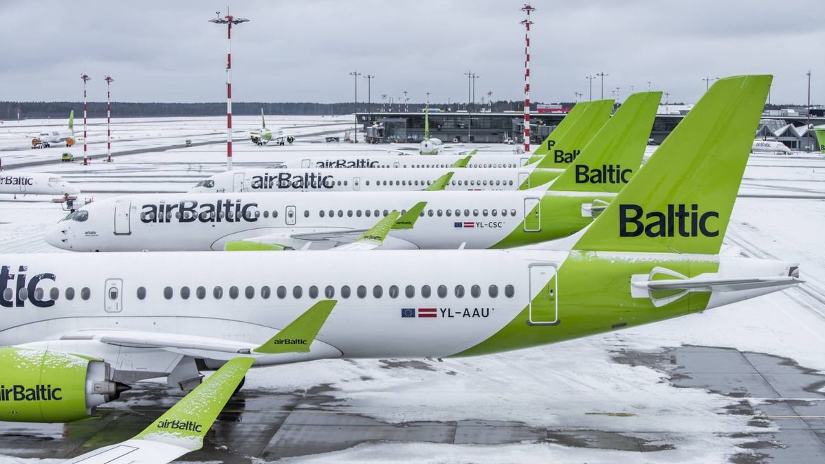 airBaltic confirms ‘more than’ 20 Airbus A220-300s have Starlink Post feature image