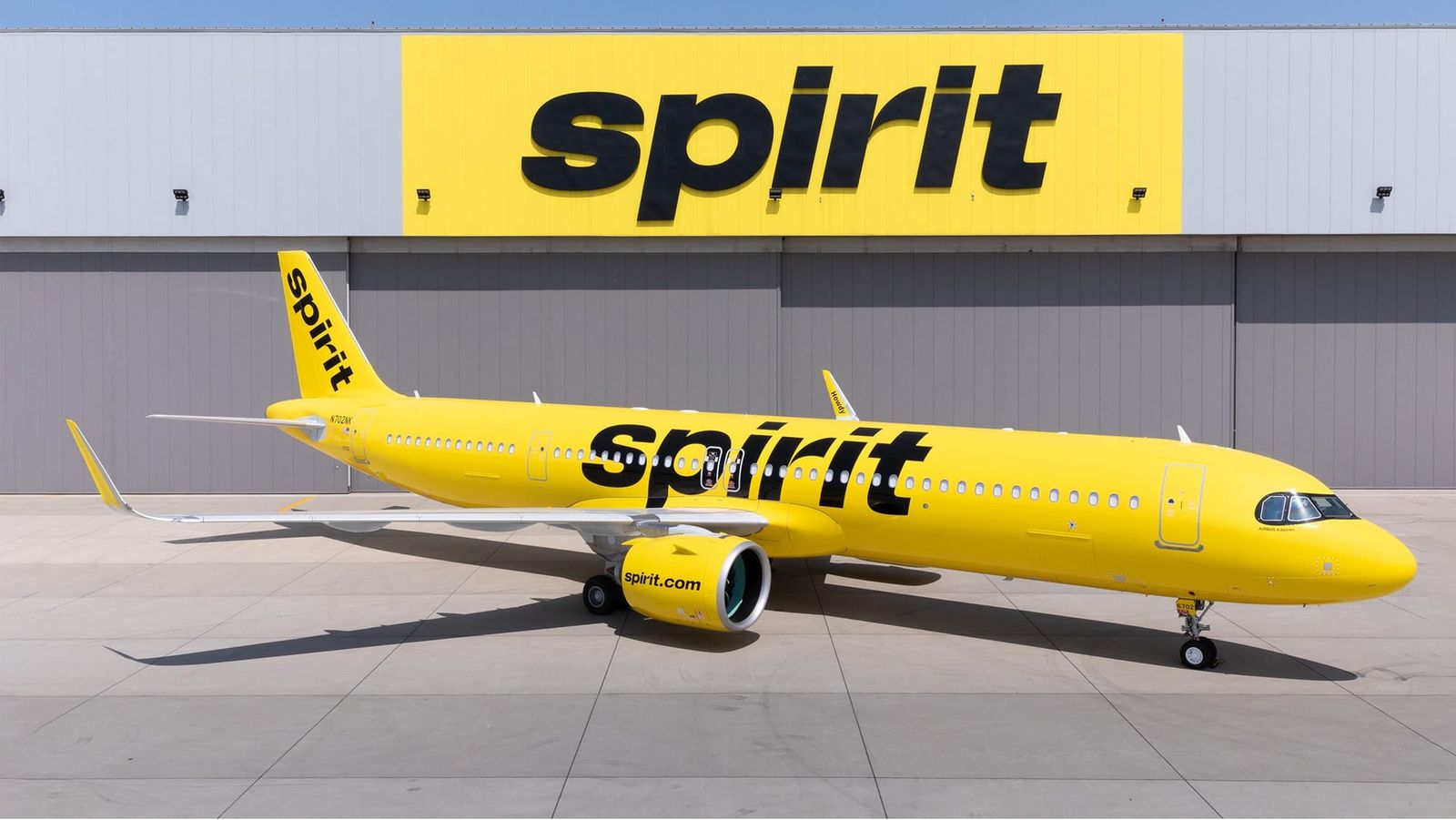 As Spirit Airlines shrinks in Fort Lauderdale, Frontier Airlines and JetBlue pounce Post feature image