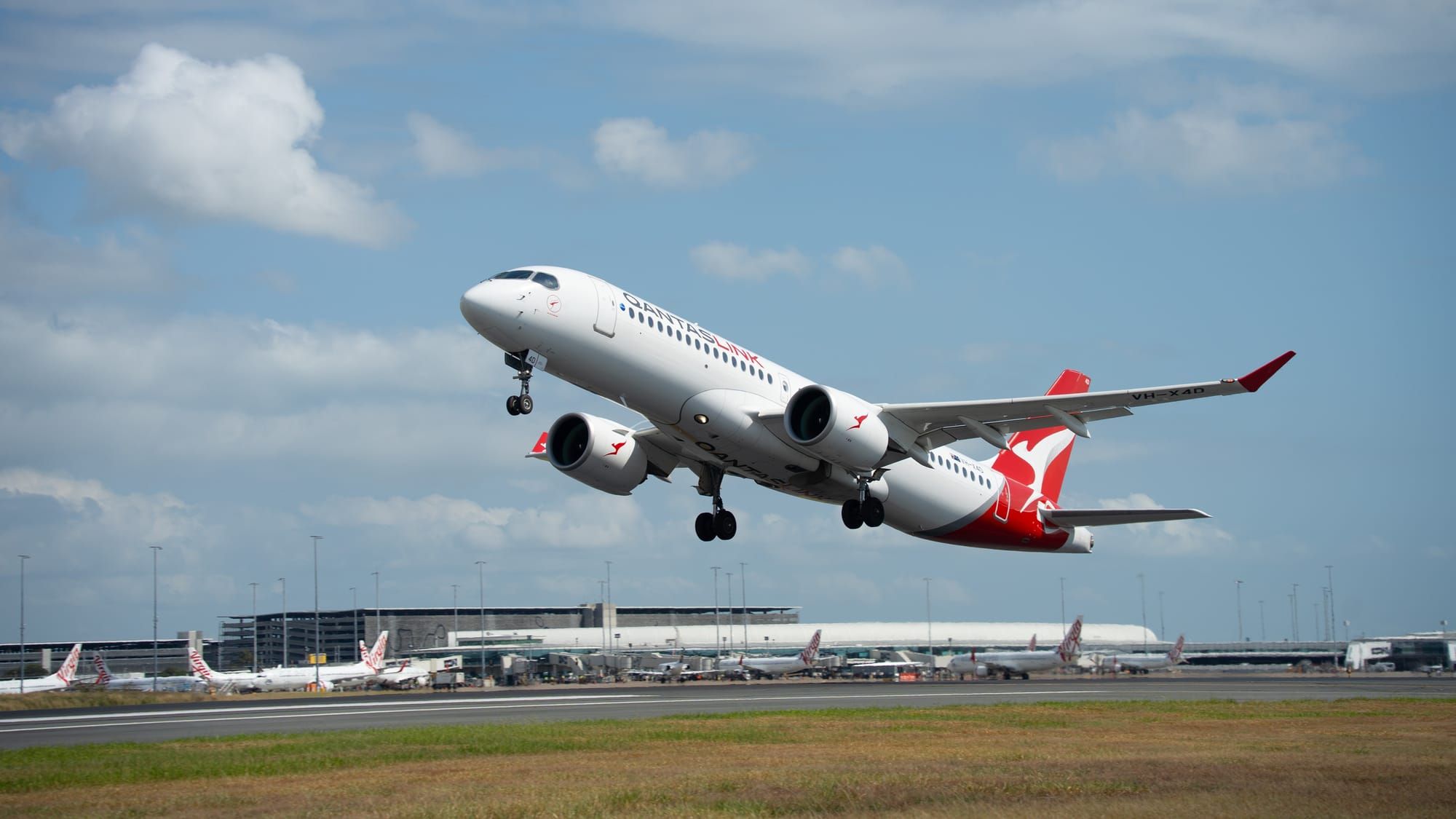 Australia’s competition watchdog warns of rising airfares due to airport infrastructure investments Post feature image