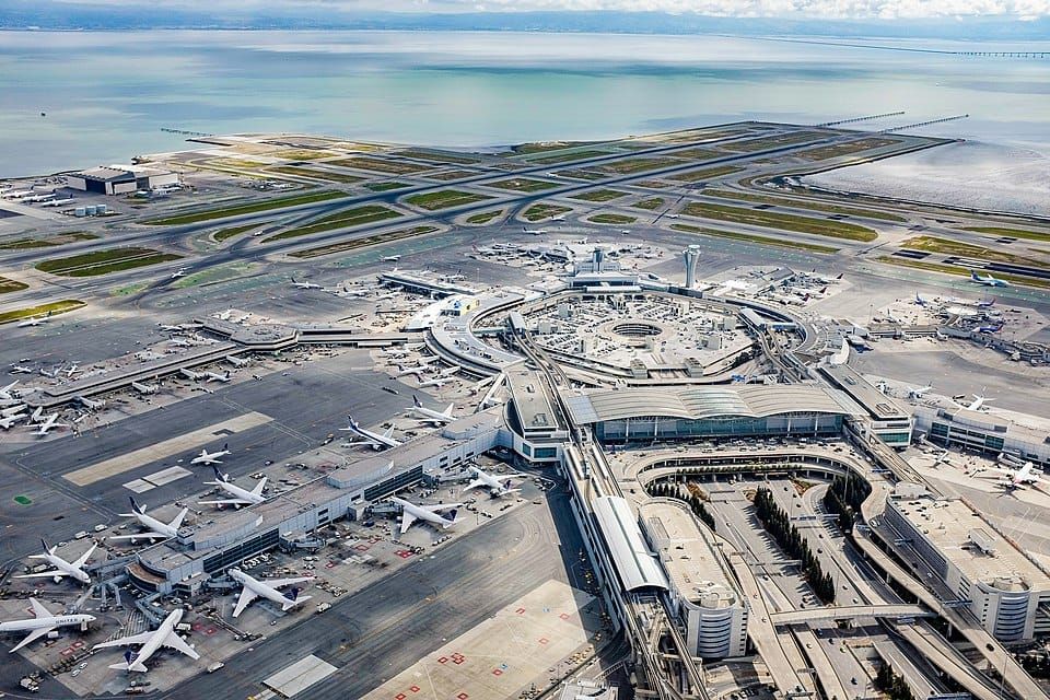 SFO's new runway limit: the operational impact Post feature image