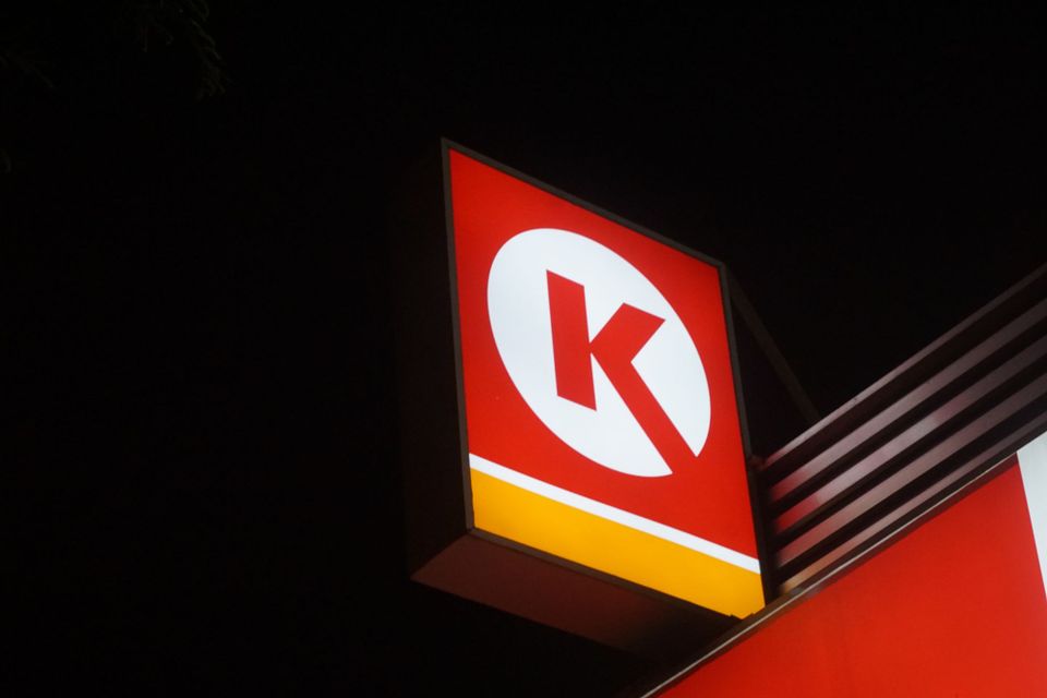 Man Arrested for Trespassing at Circle K Later Dies in Police Custody