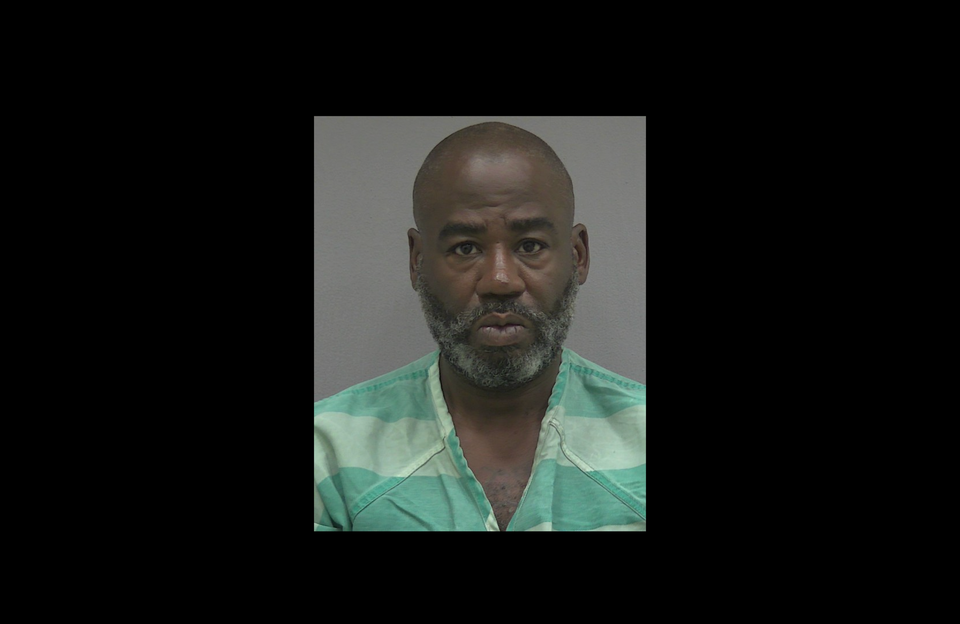 Convicted Arsonist Arrested for Throwing Soda at Woman