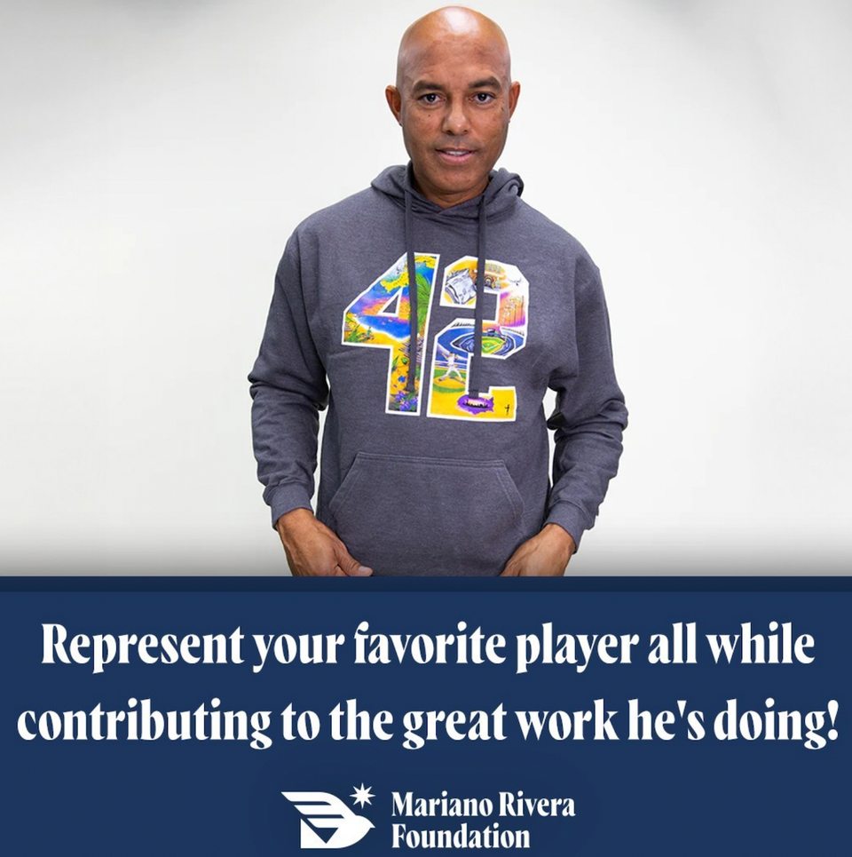 Mariano Rivera Plays in Old Timers Game Amid Lawsuit, Tears Achilles Heel