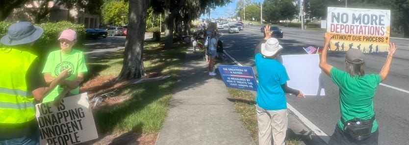 Activists Protest Against ICE at Oaks Mall