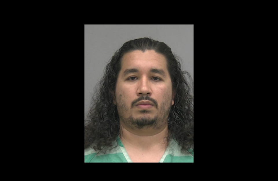 Gainesville Man Arrested Monday Morning for Knife Threats