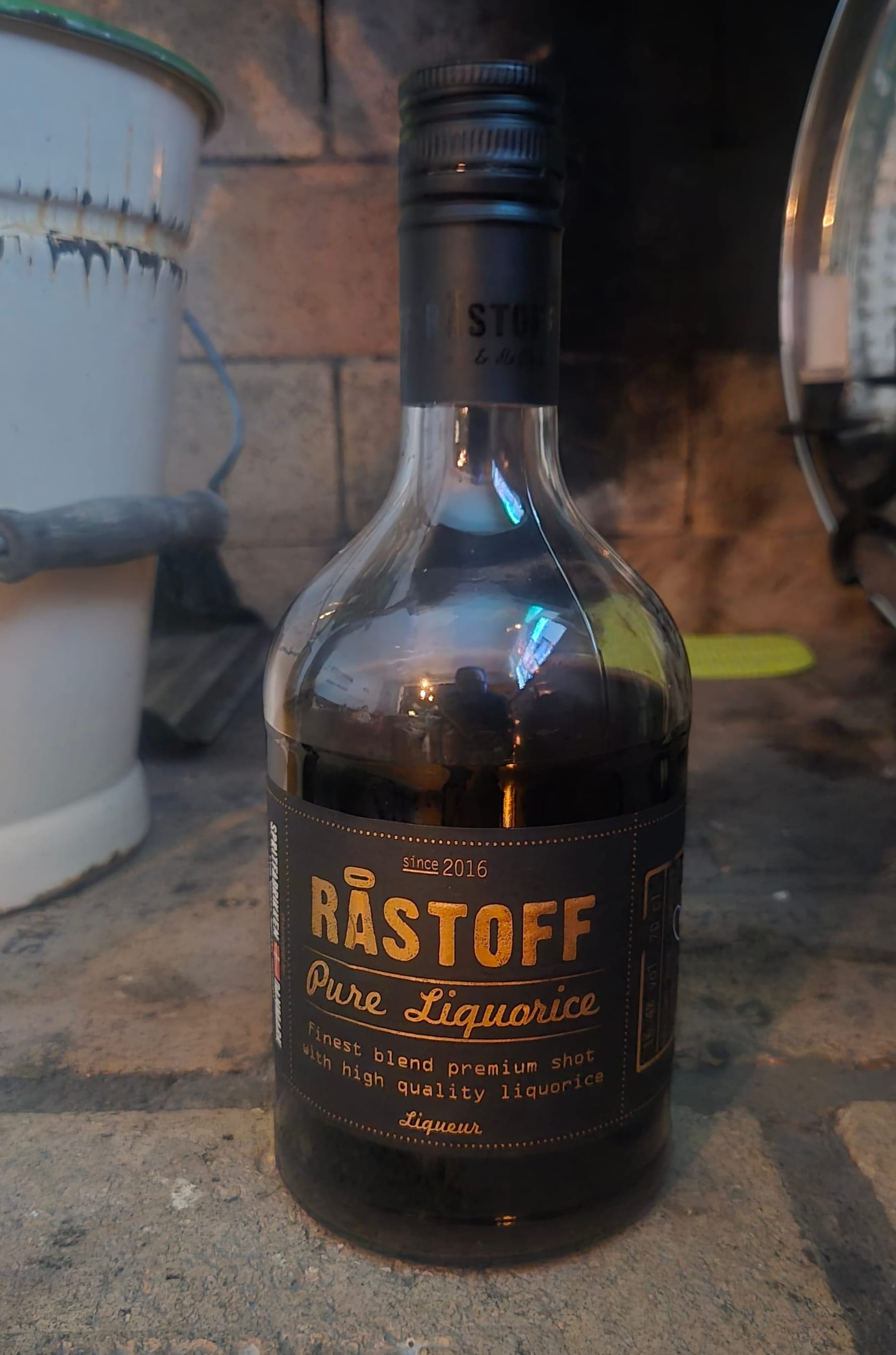 «Råstoff Lakris Shot: Beviset på at søtsug nå er en nasjonal sikkerhetsrisiko»