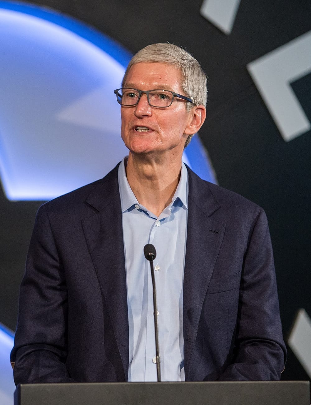 Tim Cook: Apple satser på personvern som AI-fordel
