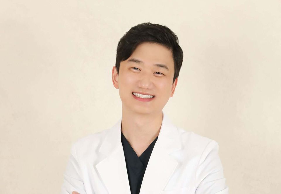 박강남 소망플란트치과 대표원장 "첨단 장비로 정확하고 덜 아픈 수술에 강점"