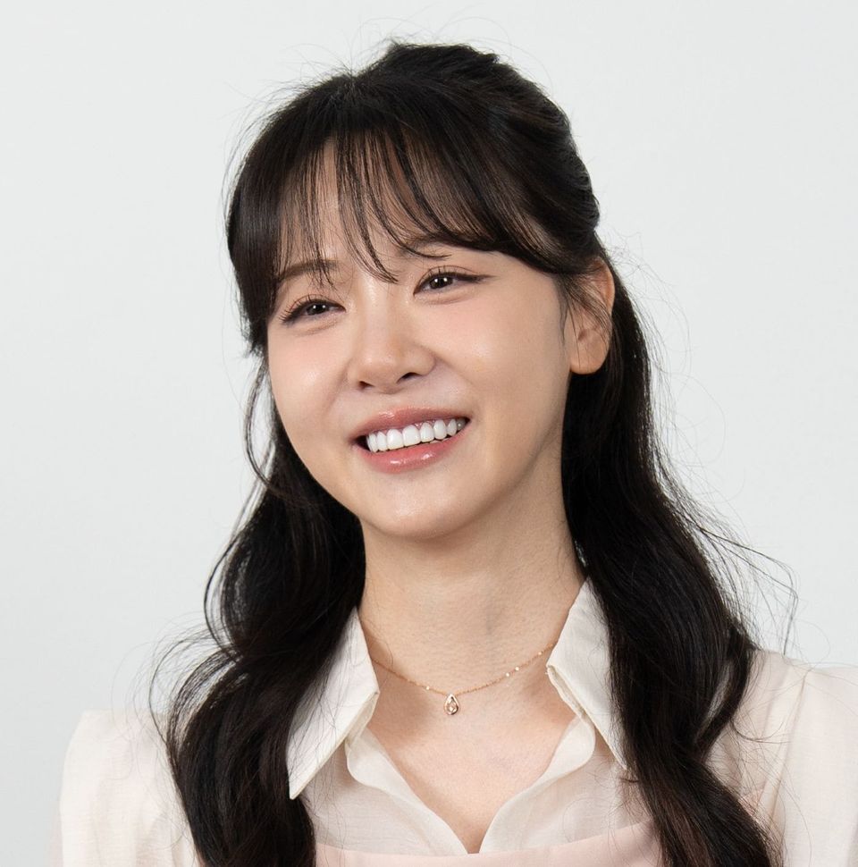 タレントのキム・ミナが「ミニッシュ」を選んだ理由、歯の変色や歯茎の悩みから治療後の変化まで