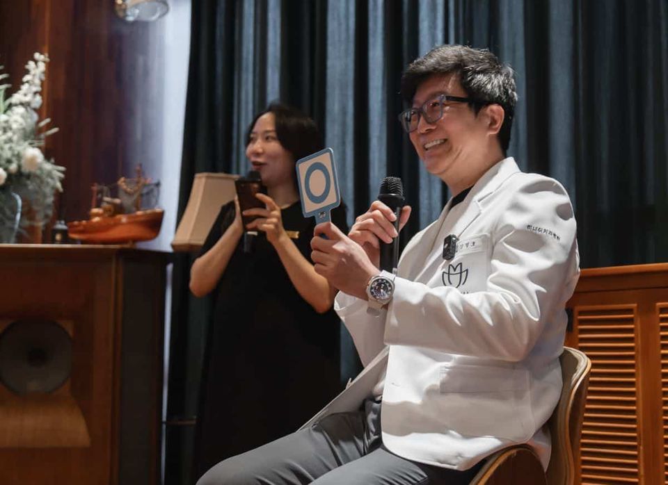 "Success in your 20s? Traveling and studying the humanities will open doors"