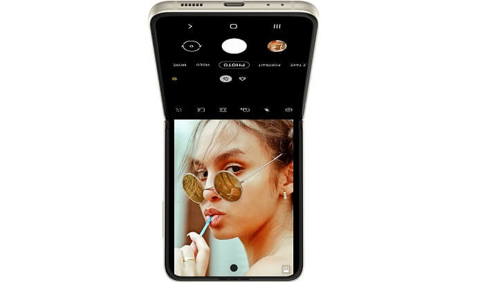 galaxy-z-flip3-5g_highlights_durability_device