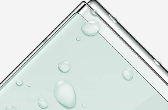 galaxy-z-flip5-highlights-durability-water-resistant-a