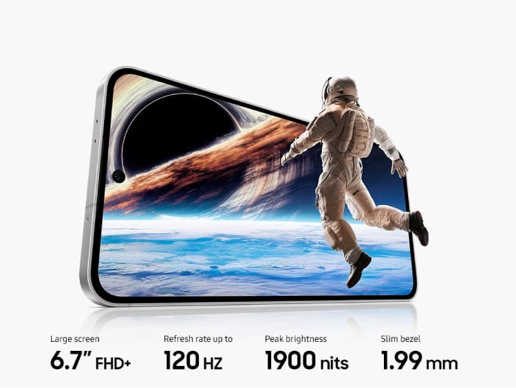 uk-feature-dive-into-an-immersive-viewing-experience-543465796.jpg