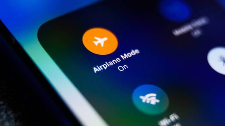iphone-stuck-in-airplane-mode(1).jpg