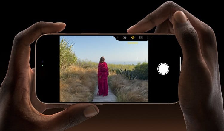 iPhone 16 Pro Max Rear Camera in 4K