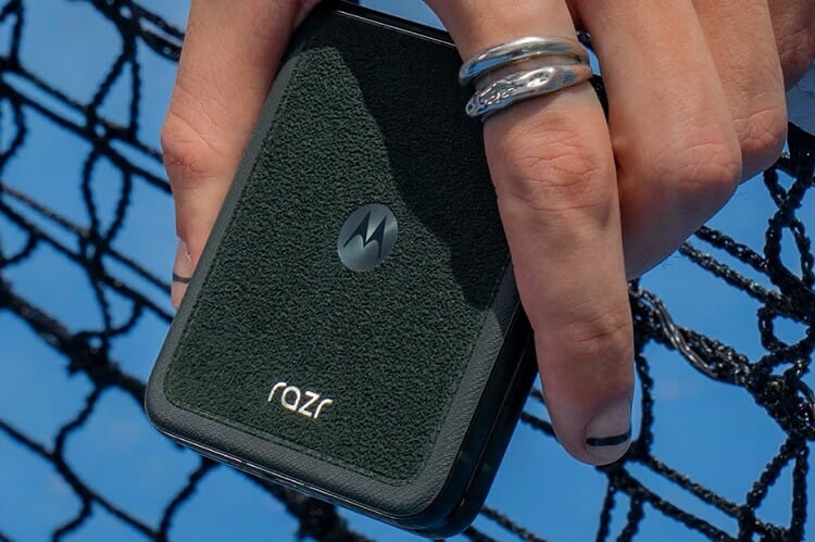 Motorola Razr 60 Ultra folded