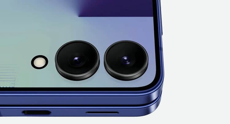 Z Flip7 Rear Camera Setup