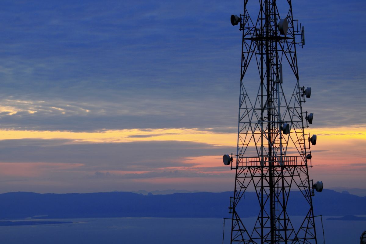How To Improve Mobile Signal Strength