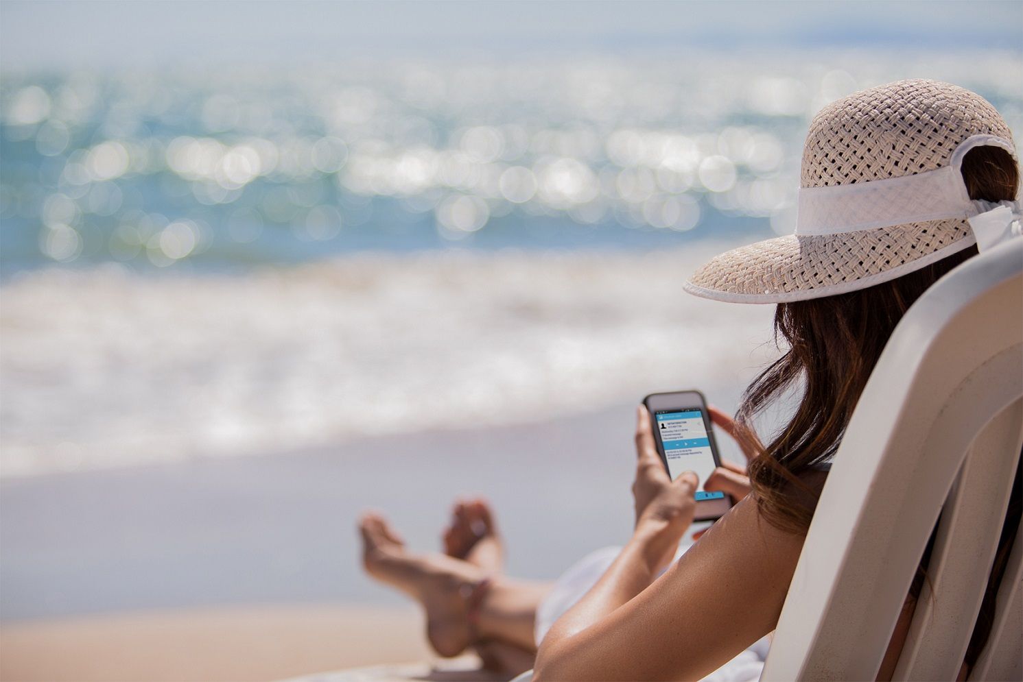7 Essential Smartphone Holiday Tips