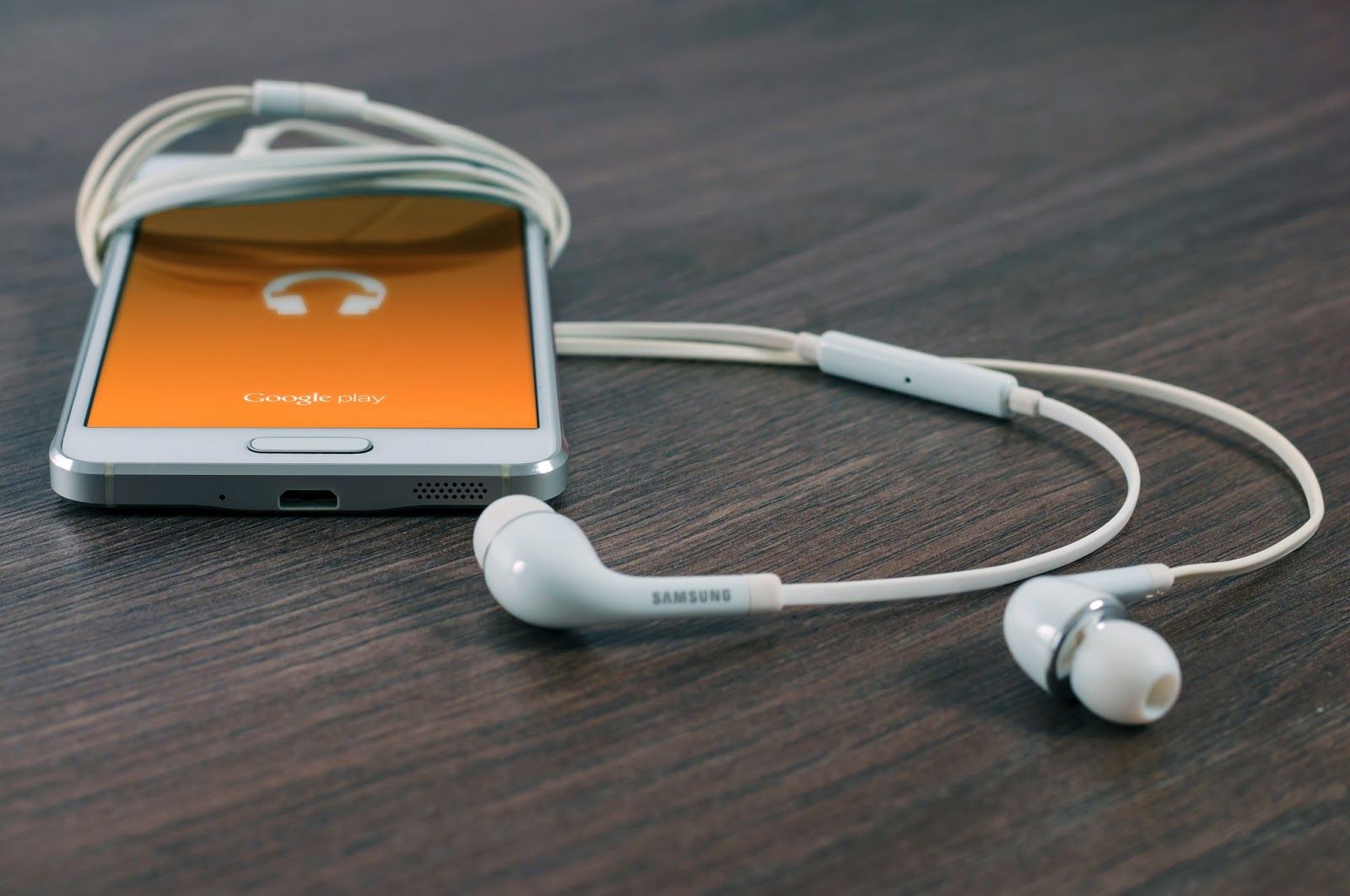 The Best Apps for Listening to Podcasts