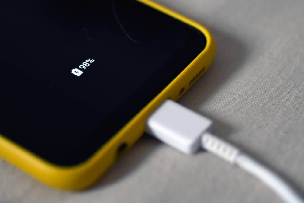 10 ways to make your phone charge faster