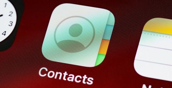 How to transfer contacts from Android to iPhone